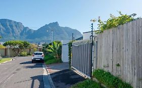 Centrally Located Modern 2-Bedroom Home & Parking